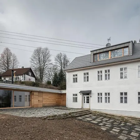 Stará škola - Alte Schule, Loučná Ferienhaus Jindrichovice