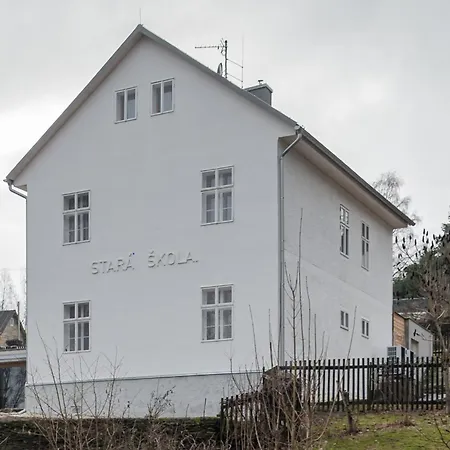 Stará škola - Alte Schule, Loučná * Jindrichovice