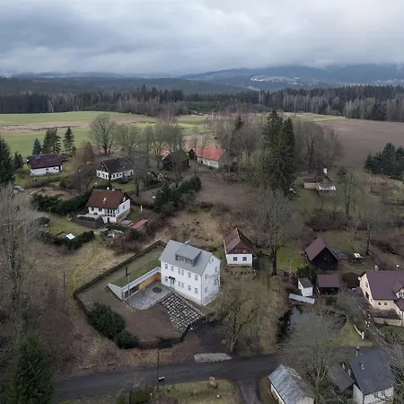 Stará škola - Alte Schule, Loučná Ferienhaus