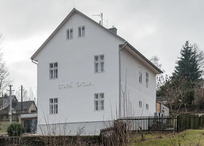 Stará škola - Alte Schule, Loučná * Jindrichovice