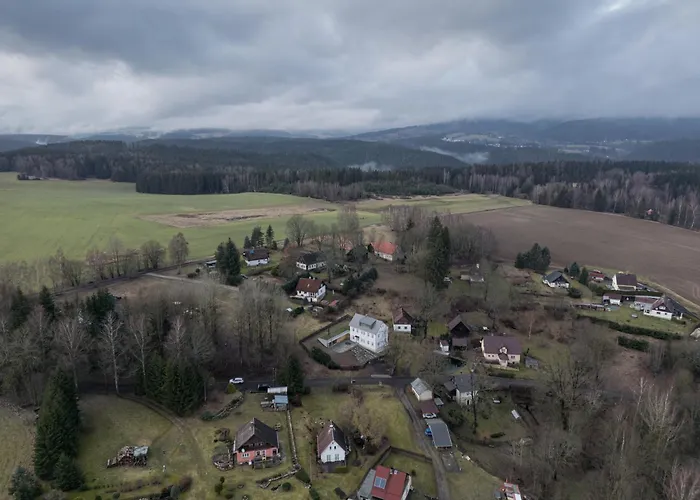 Casa de Férias Stará škola - Alte Schule, Loučná Jindrichovice